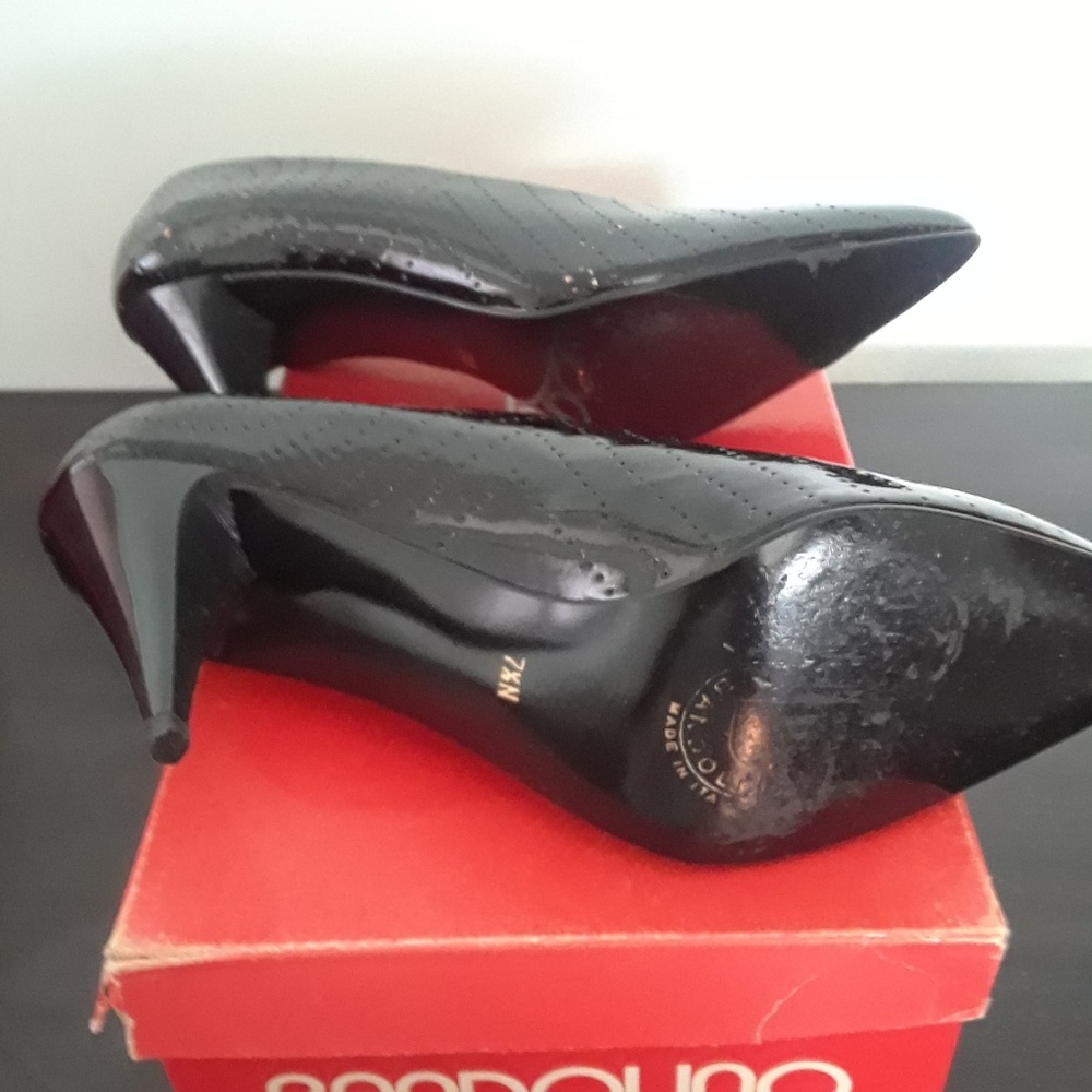 Black Patent pump - Picture 4 of 4